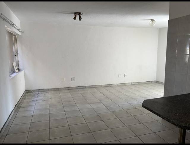 2 BEDROOM APARTMENT FOR SALE IN EDENVALE CENTRAL